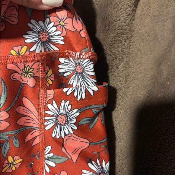 Gilly Hicks Red Floral Bike Shorts - Picture 2 of 2